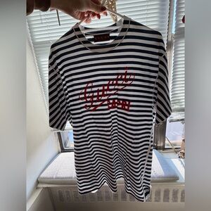 Gucci Classic Navy and Cream Striped Tee
**Limited edition made only in Capri**